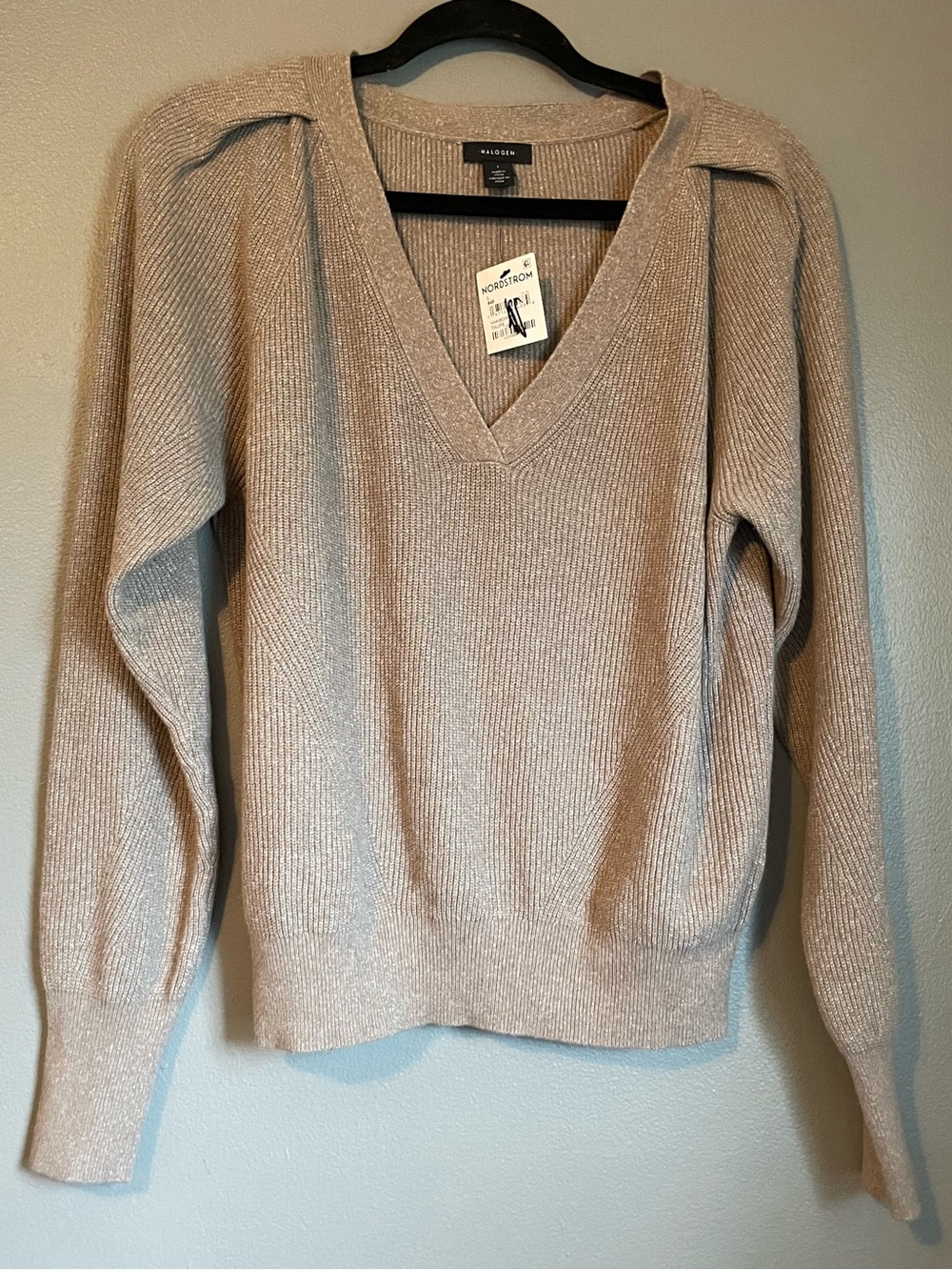 NWT Halogen Sz Large Women’s Taupe Long Sleeve V-neck Knit Sweater Top Ret $59!